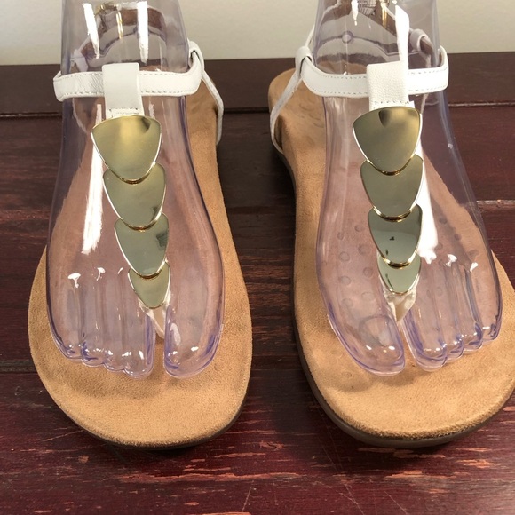 Vionic Rest Miami T Strap Supportive Sandals White with Gold Size 7.5 - Picture 4 of 8